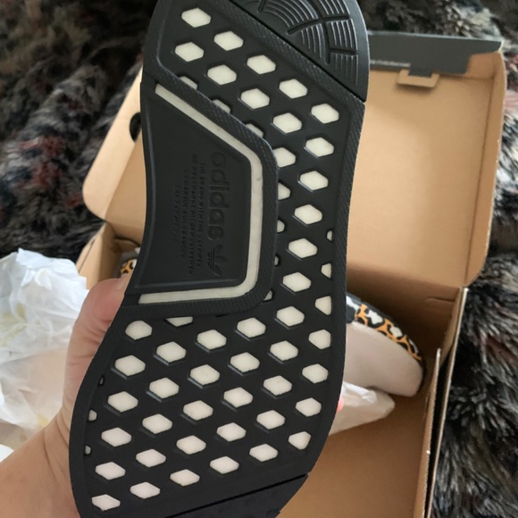 Adidas - Picture 6 of 13